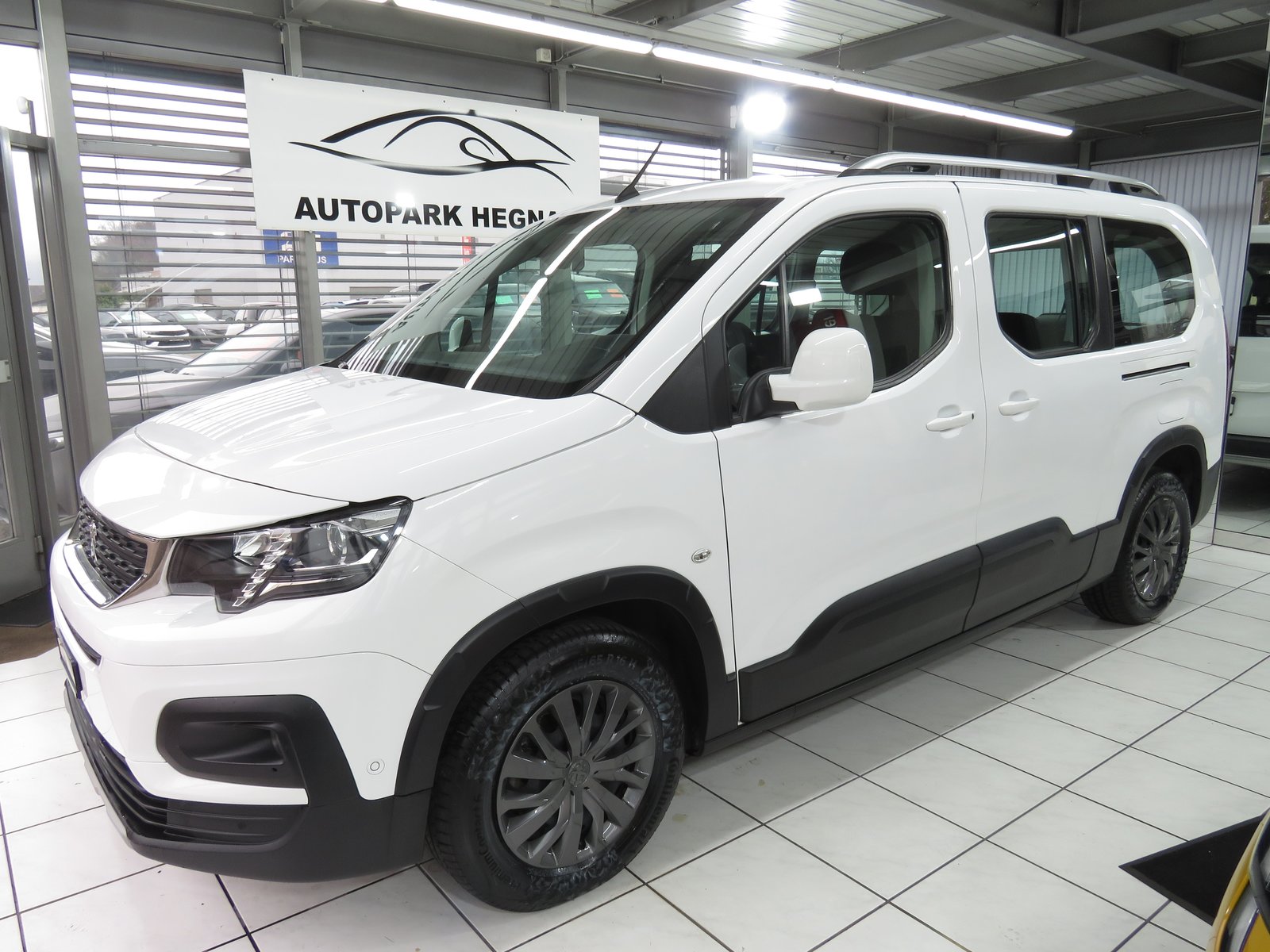 PEUGEOT Rifter Long 1.5 BlueHDi Allure EAT8 (Automat, AHK 1'