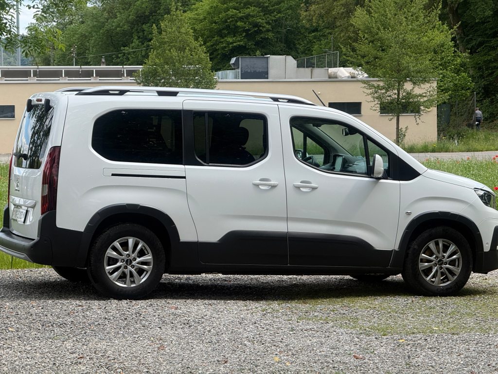 PEUGEOT RIFTER 1.5 BlueHDi 130 Allure
