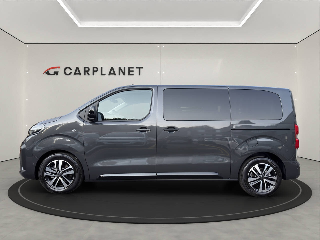 PEUGEOT Traveller Standard 2.2 BlueHDi 180  Family Edition S/S, Diesel, Neuwagen, Automatik - 2