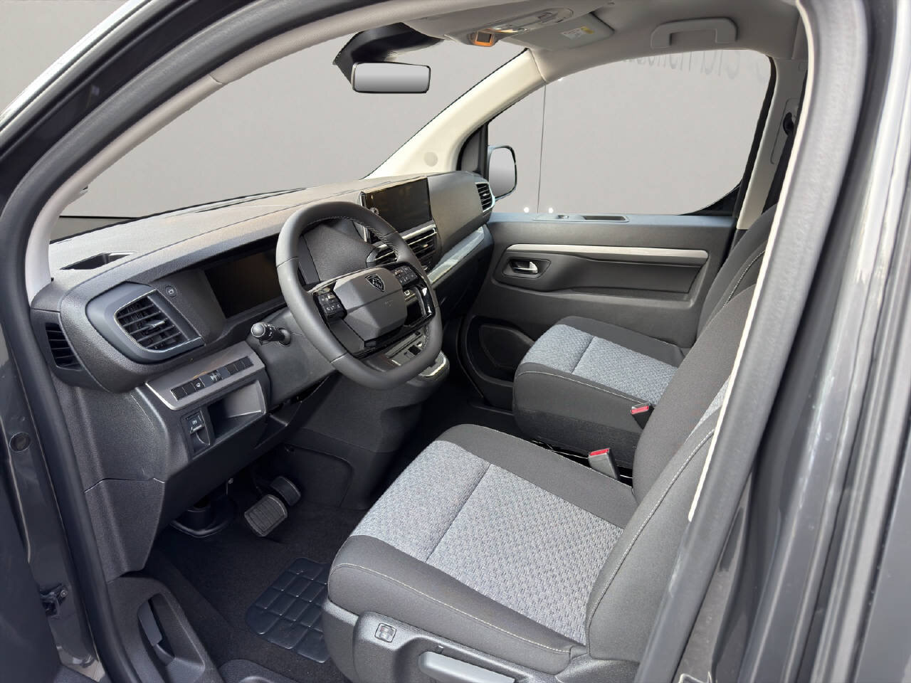 PEUGEOT Traveller Standard 2.2 BlueHDi 180  Family Edition S/S, Diesel, Neuwagen, Automatik - 4