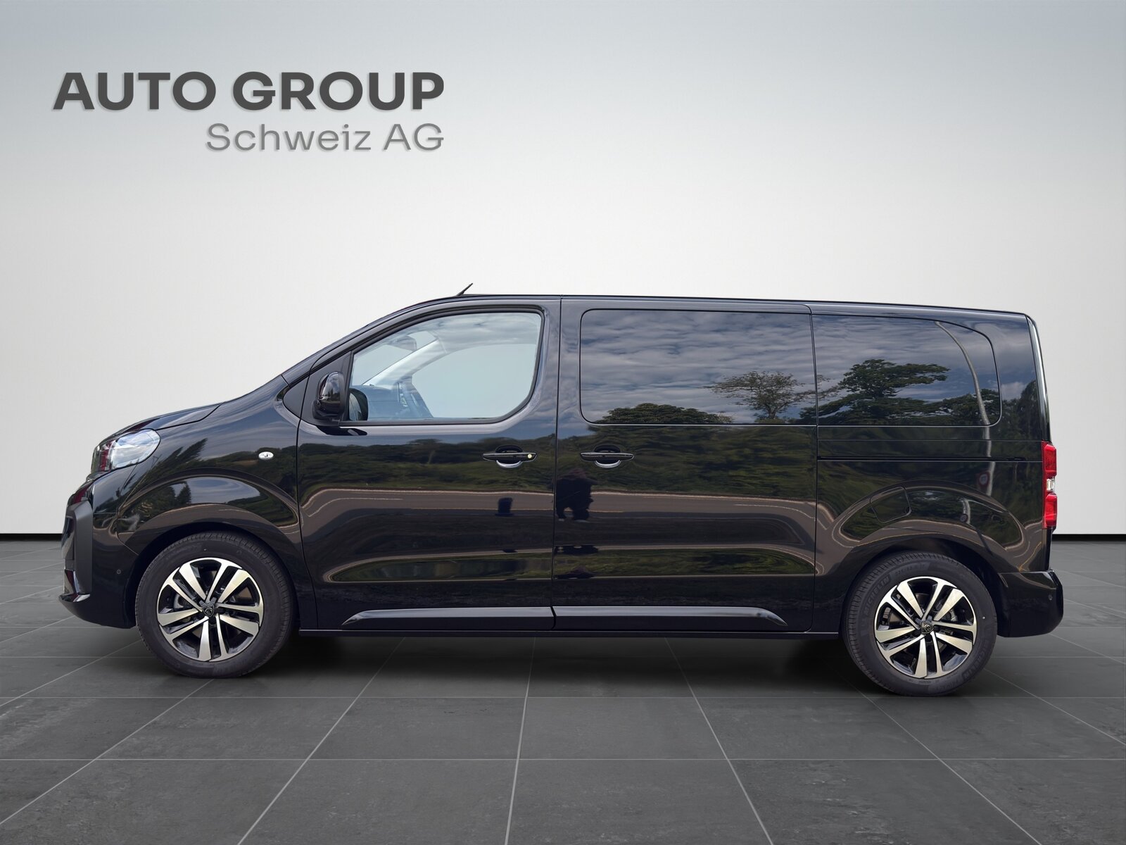 PEUGEOT Traveller 2.2 BlueHDi Business VIP Standard EAT8, Diesel, Occasioni / Usate, Automatico - 2