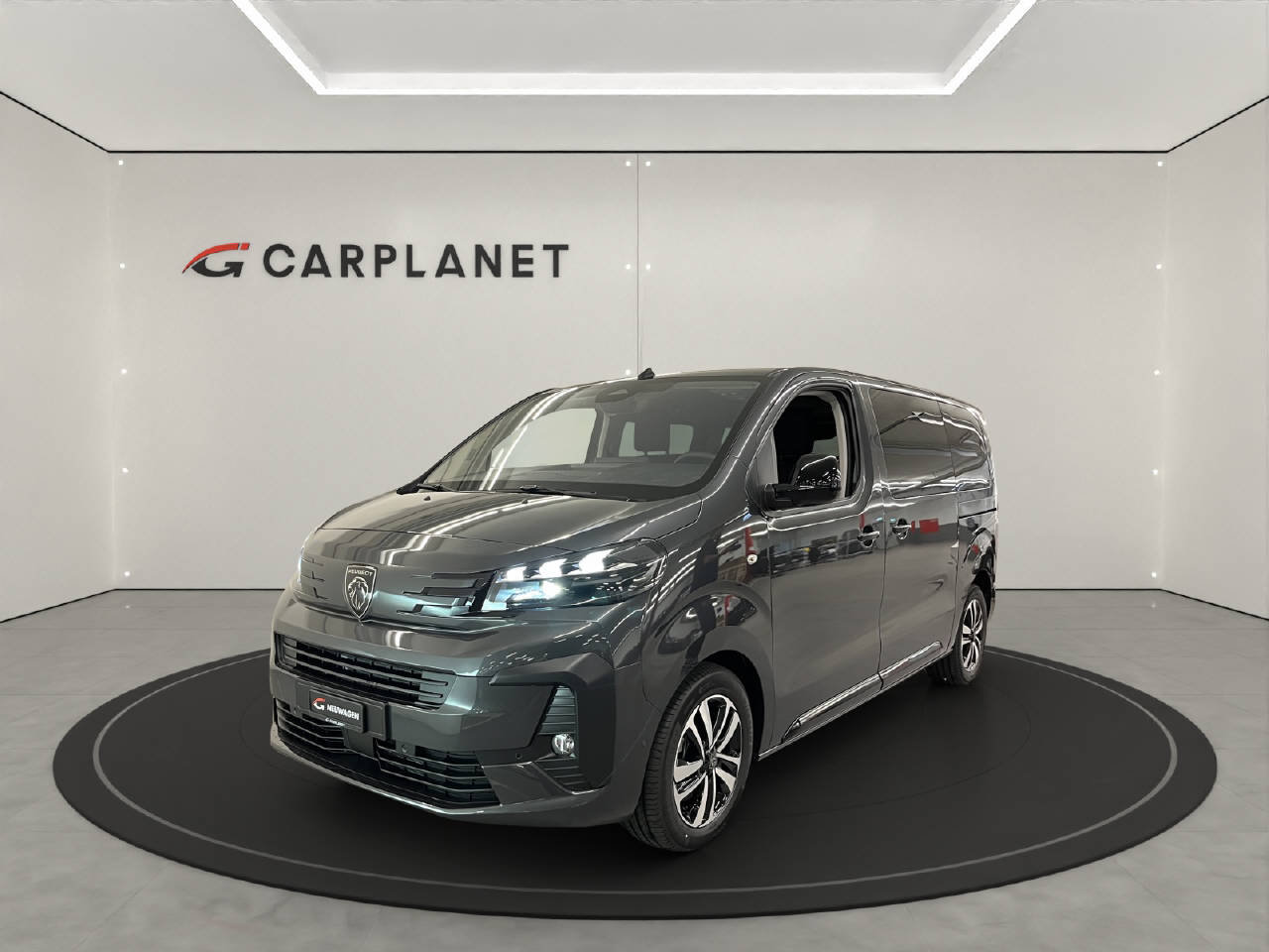 PEUGEOT Traveller Standard 2.2 BlueHDi 180 Family Edition S/S