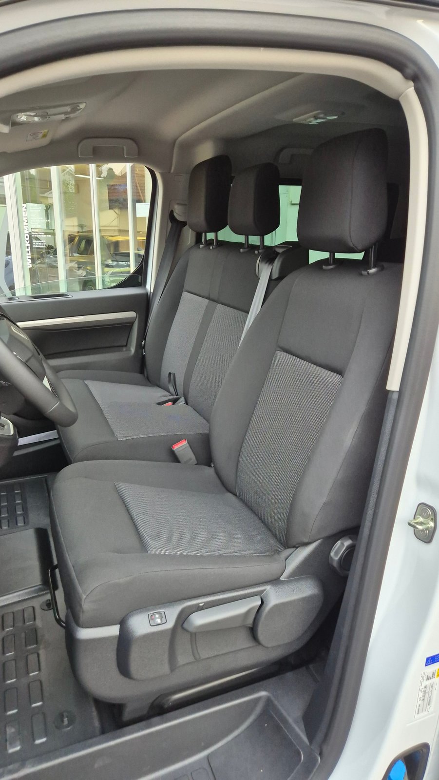 PEUGEOT Traveller 2.0 TDI Business Short Automat Helvetia, Diesel, Auto nuove, Automatico - 4
