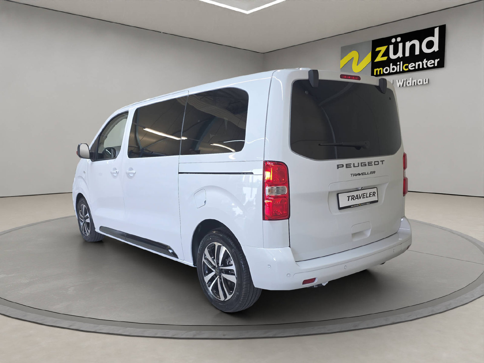 PEUGEOT Traveller Standard 2.2 BlueHDi 180  Family Edition S/S, Diesel, New car, Automatic - 4