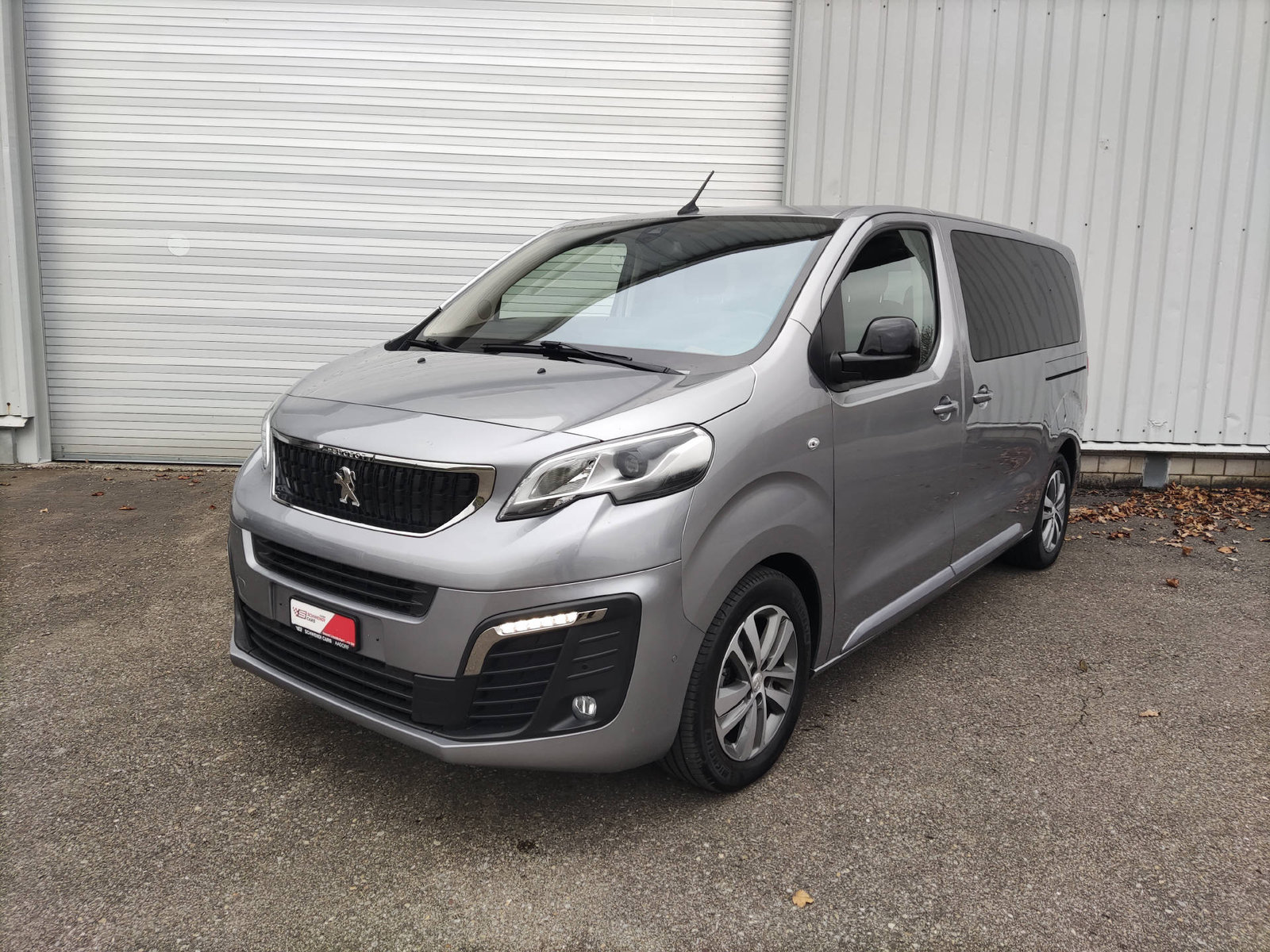 PEUGEOT Traveller Standard 2.0 BlueHDi 180 Business VIP S/S, Diesel, Occasion / Utilisé, Automatique - 2