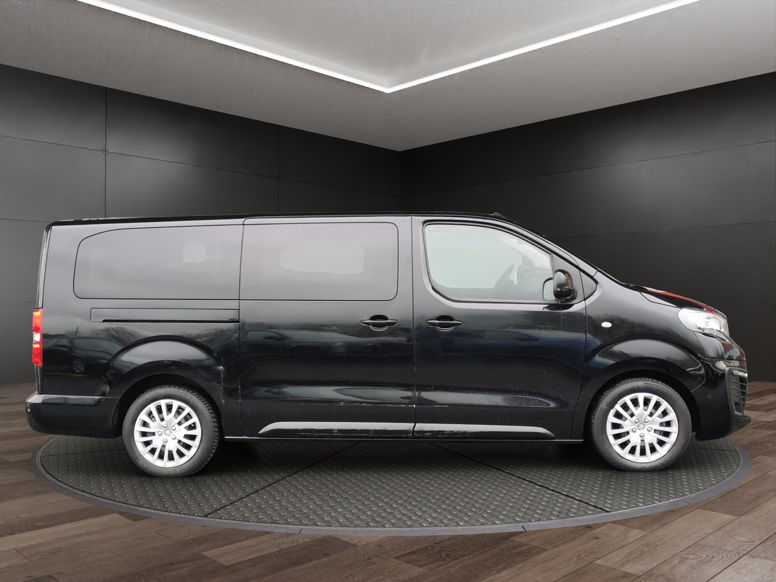PEUGEOT Traveller 2.0 BlueHDi Business Standard EAT8, Diesel, Occasion / Utilisé, Automatique - 5