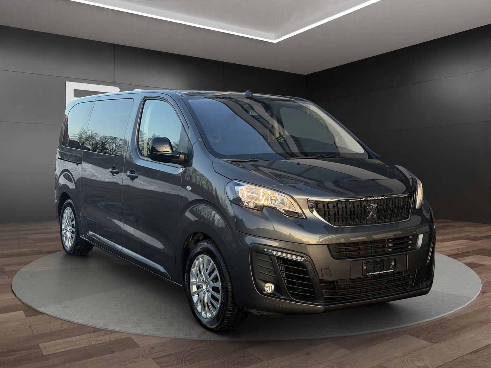 PEUGEOT Traveller 2.0 BlueHDi Business Standard EAT8