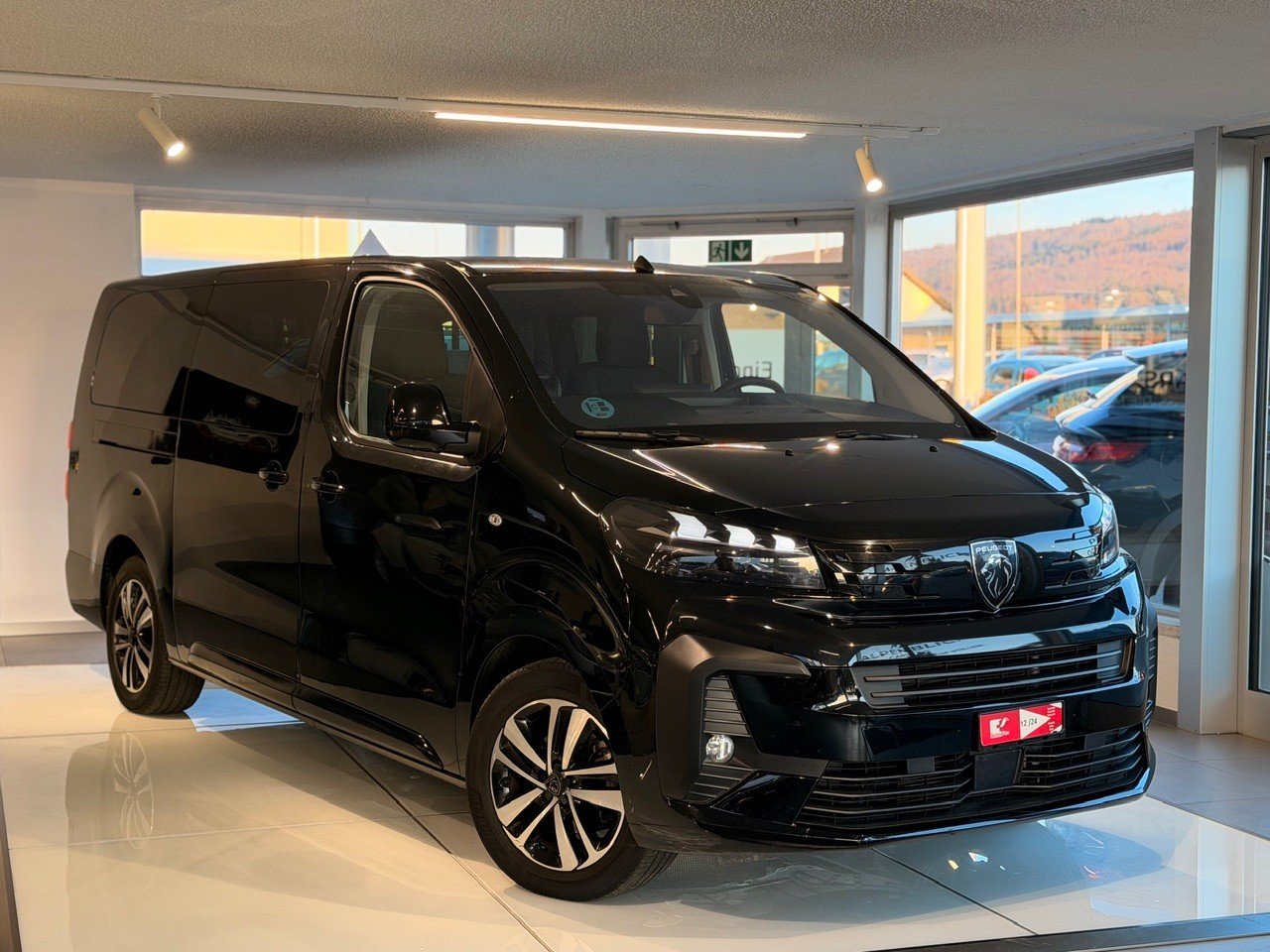 PEUGEOT Traveller 2.0 BlueHDi Business Long EAT8, Diesel, Occasion / Utilisé, Automatique - 2
