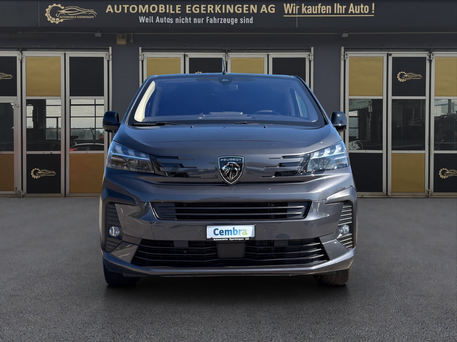 PEUGEOT Traveller 2.0 BlueHDi Business Long EAT8, Diesel, Occasion / Utilisé, Automatique - 2