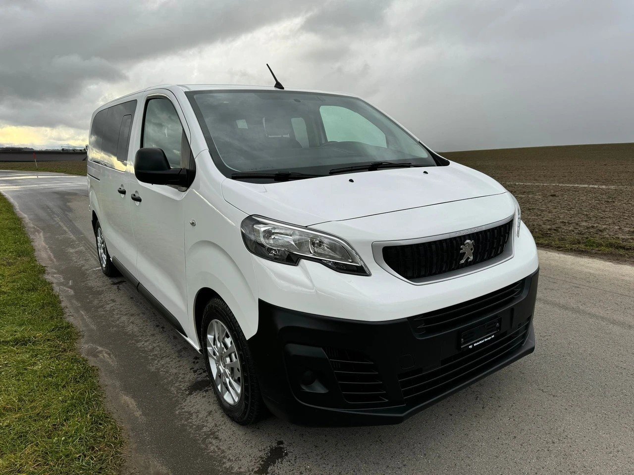 PEUGEOT Traveller 2.0 BlueHDi Active Standard 9 Sitzer, Diesel, Occasioni / Usate, Manuale - 2