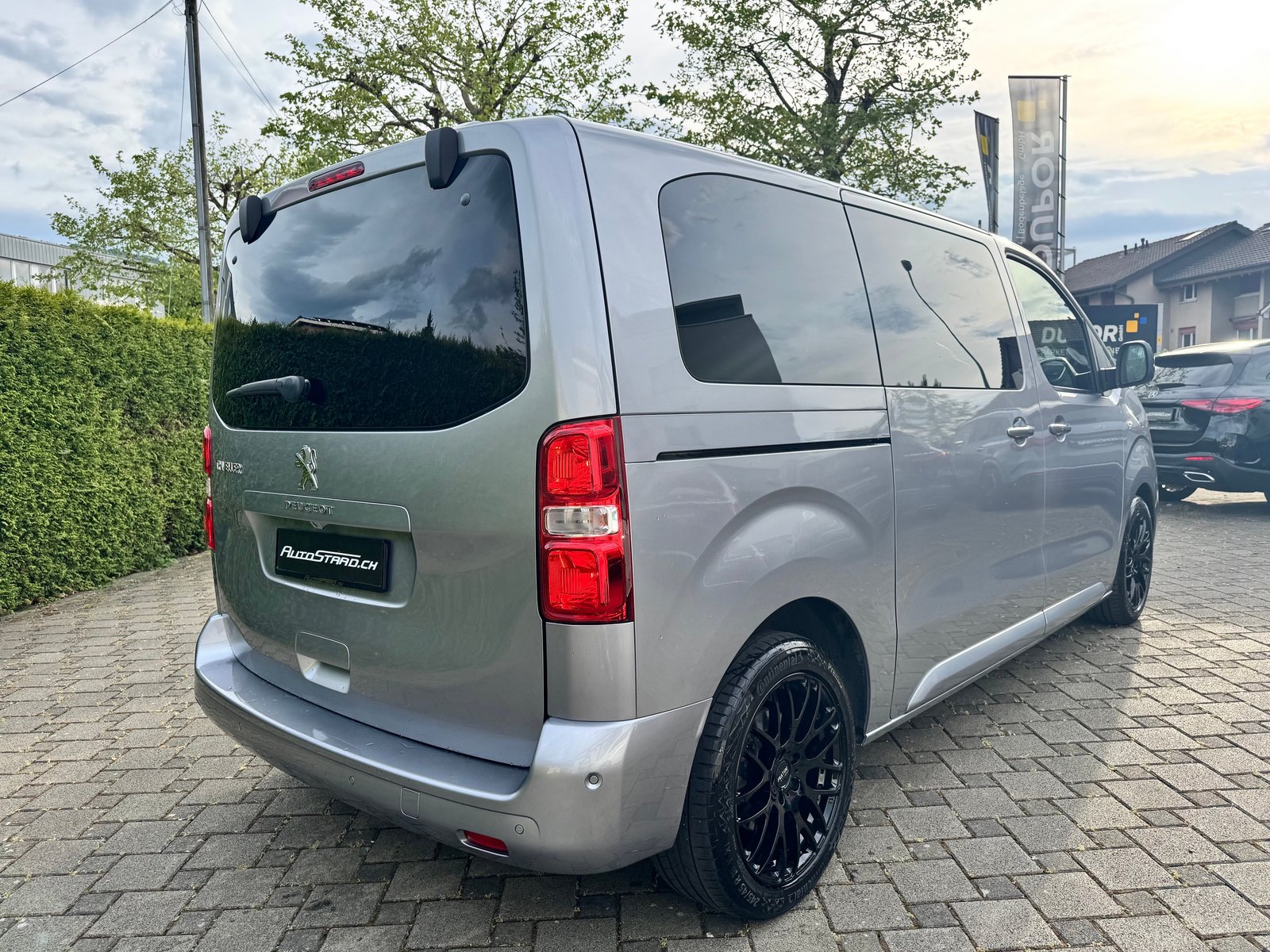 PEUGEOT Traveller 2.0 BlueHDi Allure Standard EAT8, Diesel, Occasion / Gebraucht, Automatik - 4