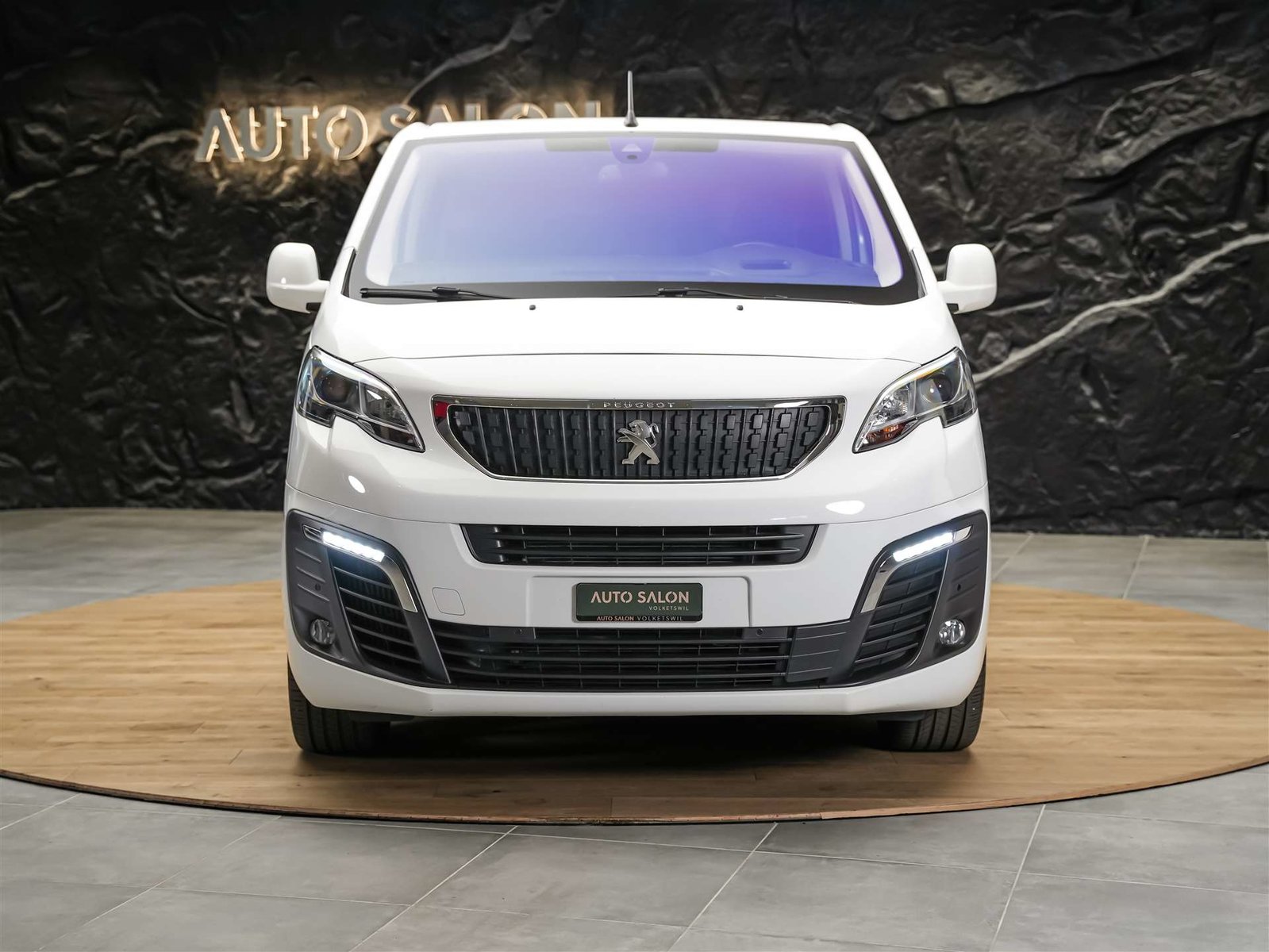 PEUGEOT Traveller 2.0 BlueHDi Business VIP Standard EAT *AHK, Diesel, Occasion / Gebraucht, Automatik - 7