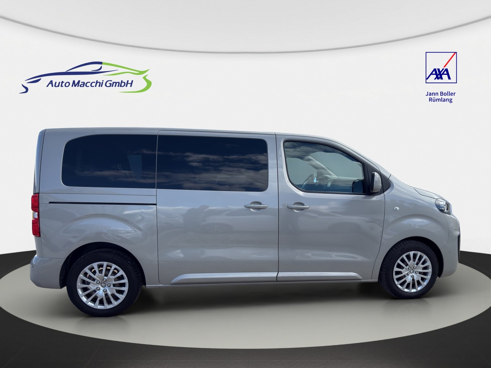 PEUGEOT Traveller 2.0 BlueHDi Business Standard EAT, Diesel, Second hand / Used, Automatic - 5