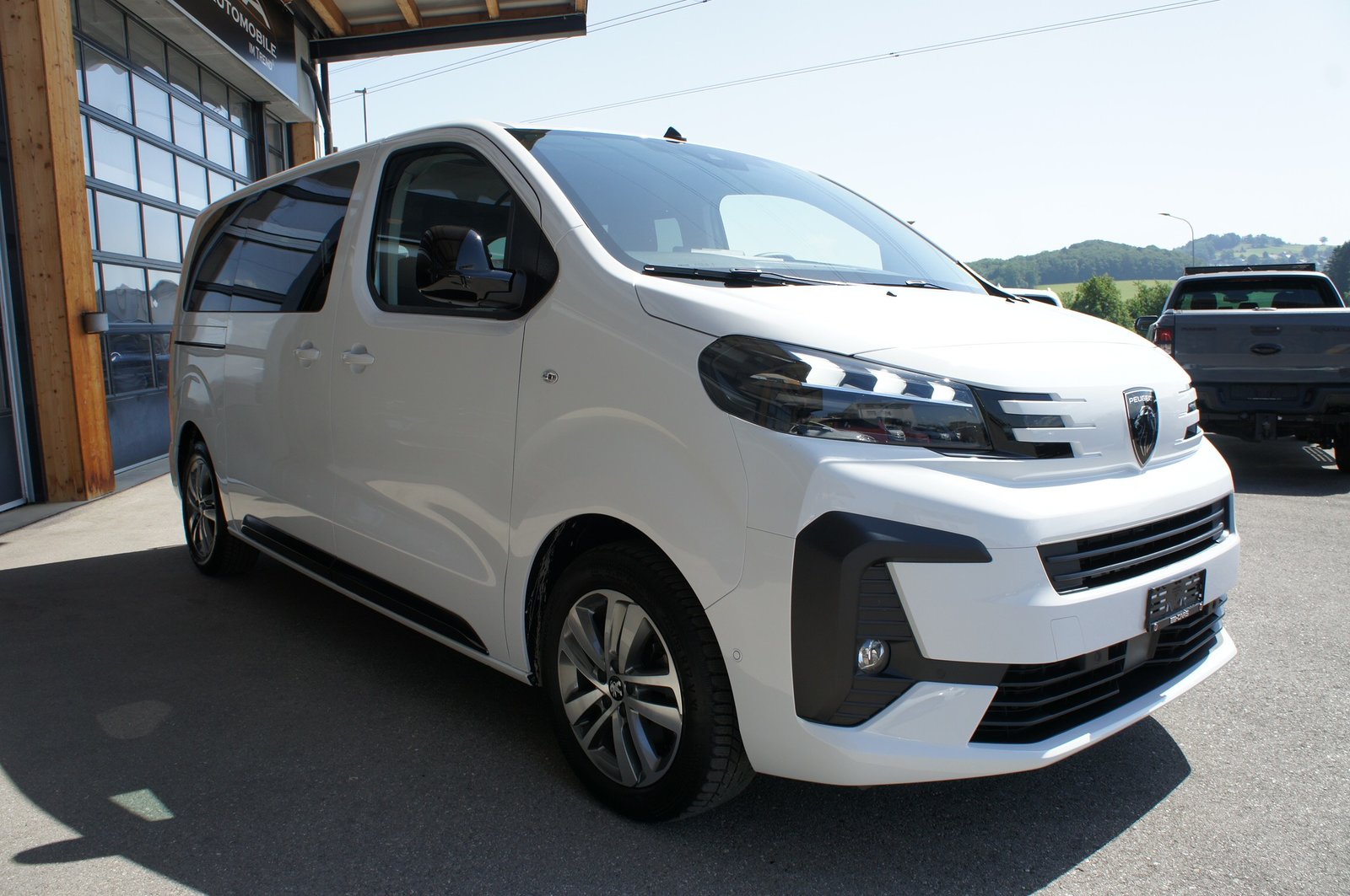 PEUGEOT Traveller 2.0 BlueHDi Business Standard EAT8, Diesel, Occasion / Utilisé, Automatique - 7