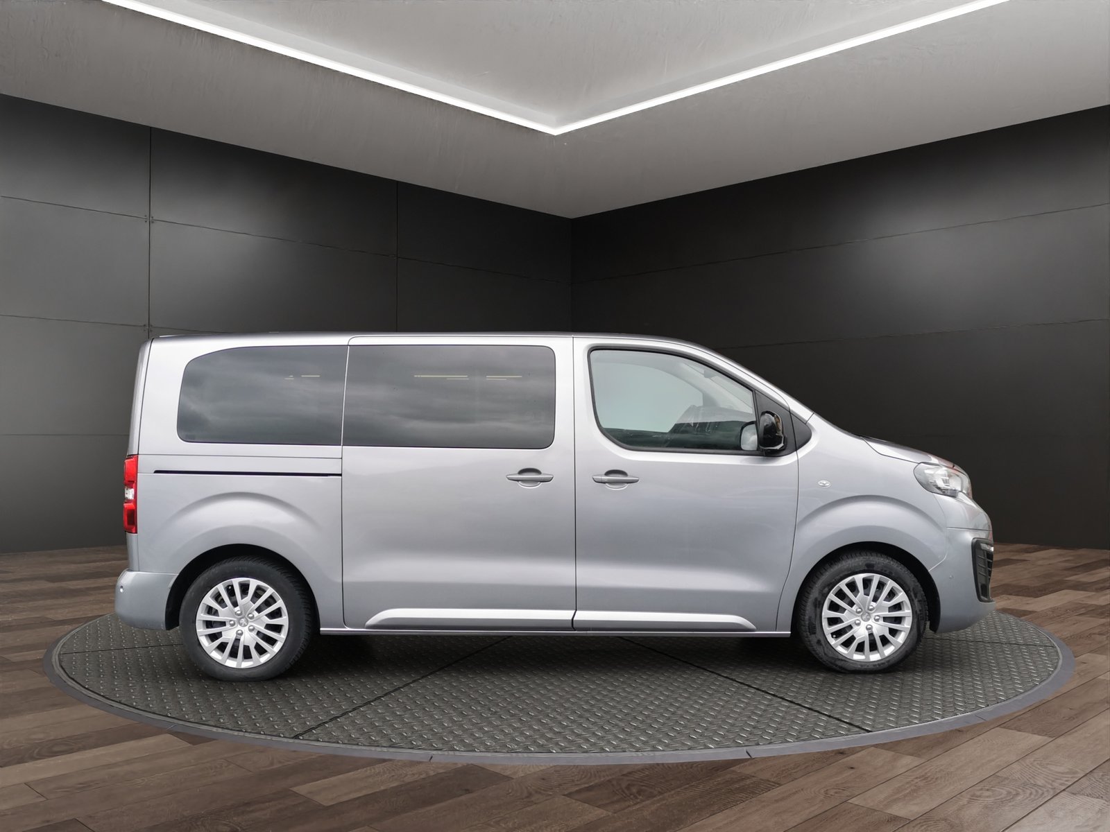 PEUGEOT Traveller 2.0 BlueHDi Business Standard EAT8, Diesel, Occasioni / Usate, Automatico - 5