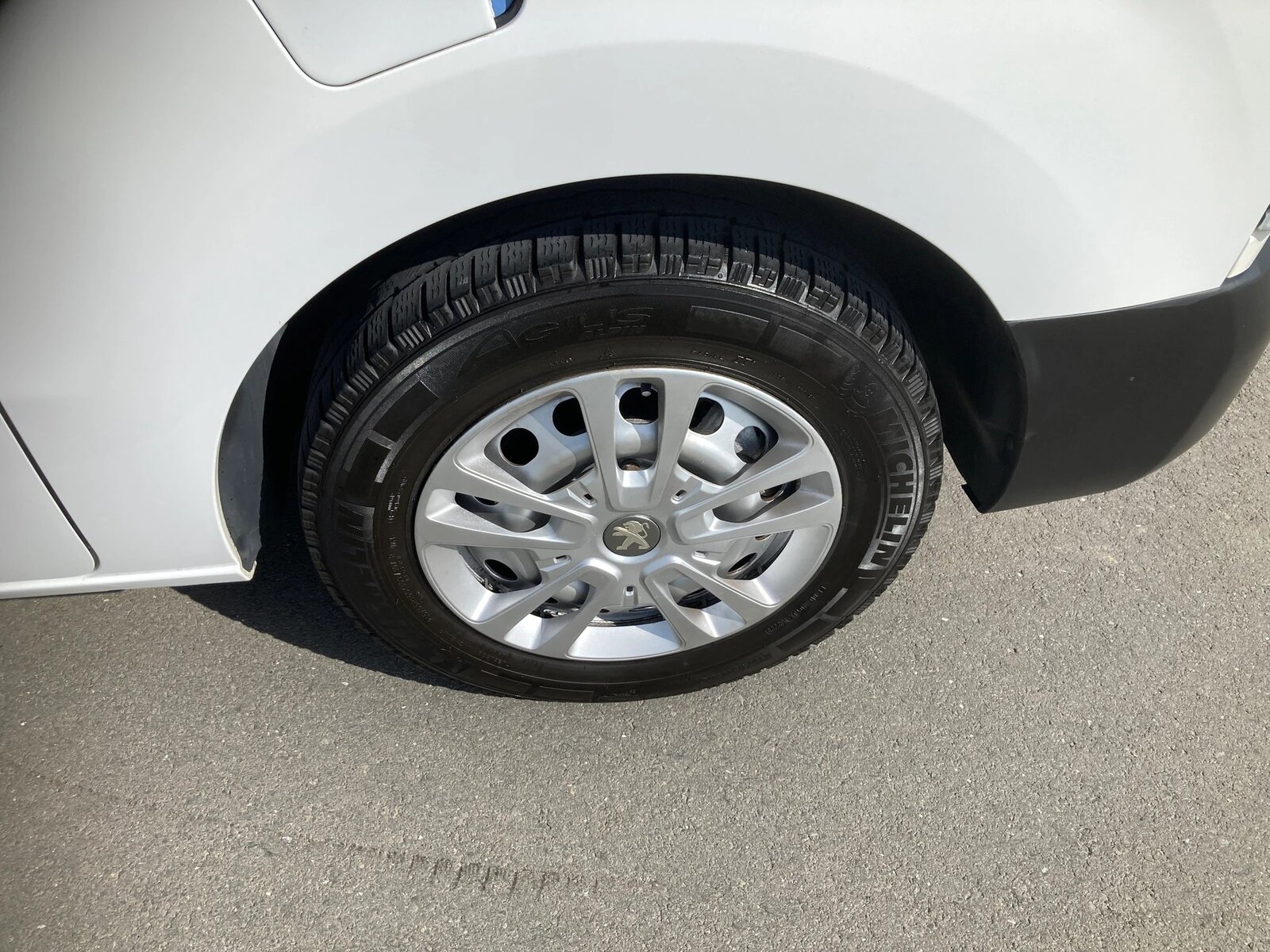 PEUGEOT Traveller 2.0 BlueHDi Active Standard **8 Sitze**, Diesel, Occasion / Utilisé, Manuelle - 7