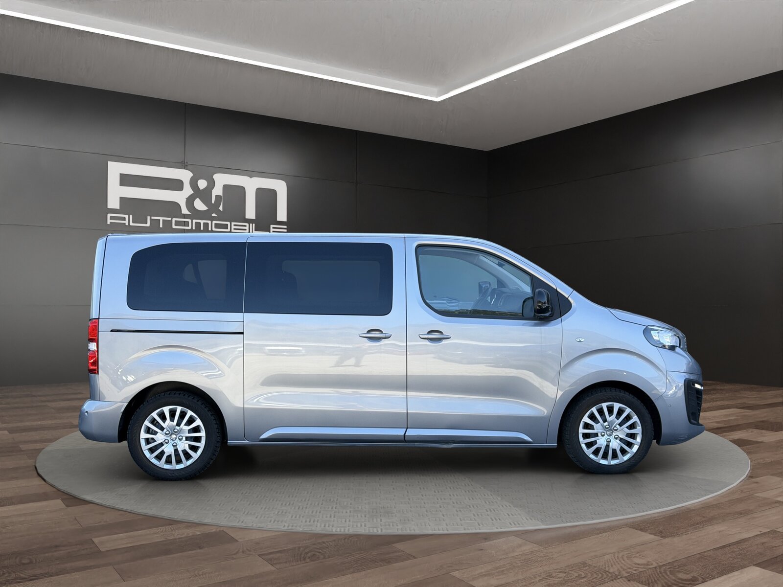 PEUGEOT Traveller 2.0 BlueHDi Business Standard EAT8, Diesel, Occasioni / Usate, Automatico - 2