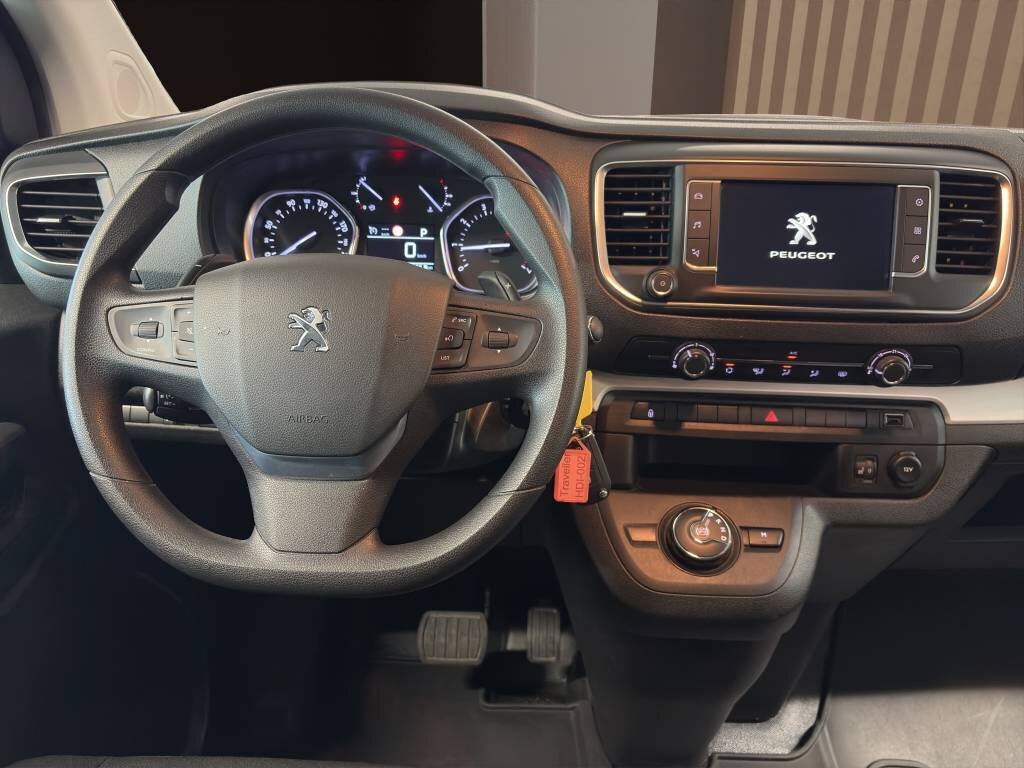 PEUGEOT Traveller 2.0 BlueHDi Business Standard EAT8, Diesel, Occasion / Utilisé, Automatique - 5