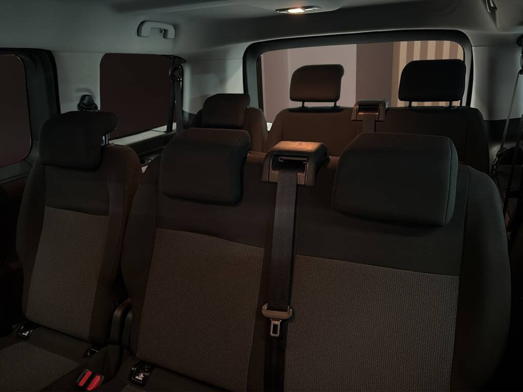 PEUGEOT Traveller 2.0 BlueHDi Business Standard EAT8, Diesel, Occasion / Utilisé, Automatique - 7