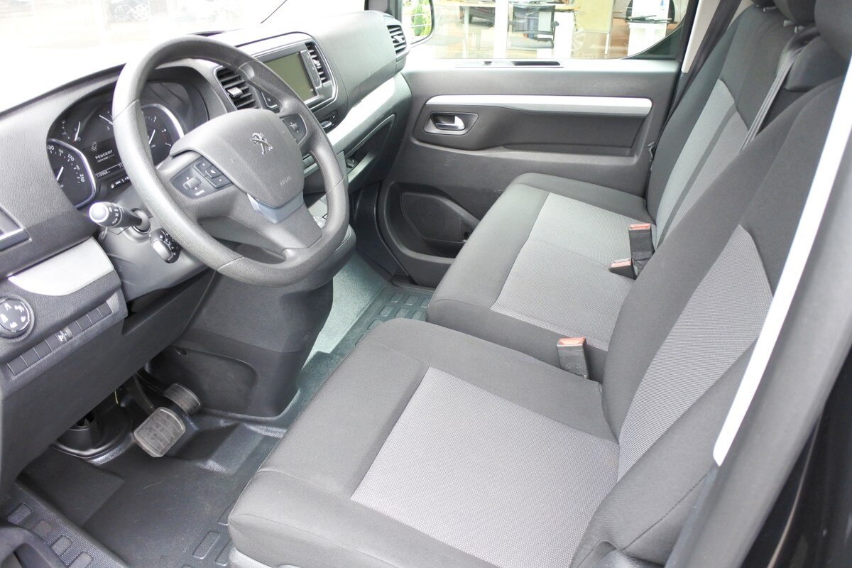 PEUGEOT Traveller Business Stand., Diesel, Second hand / Used, Automatic - 2