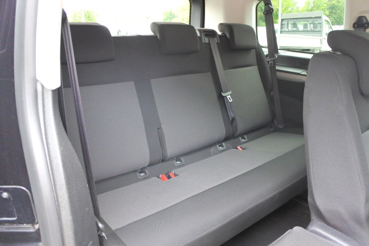 PEUGEOT Traveller Business Stand., Diesel, Second hand / Used, Automatic - 4