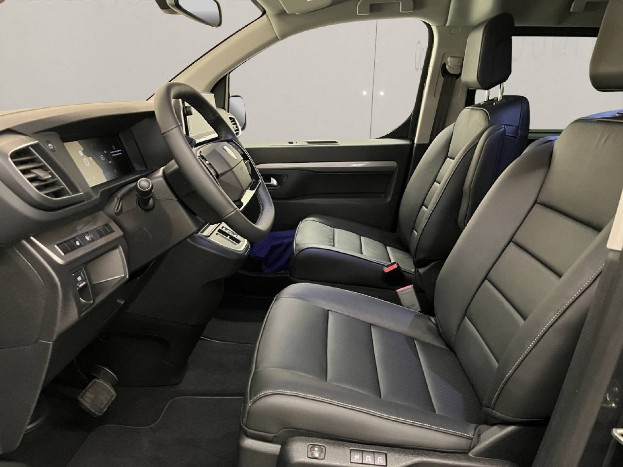PEUGEOT Traveller Standard 2.2 BlueHDi 180 Business VIP S/S, Diesel, Auto dimostrativa, Automatico - 6