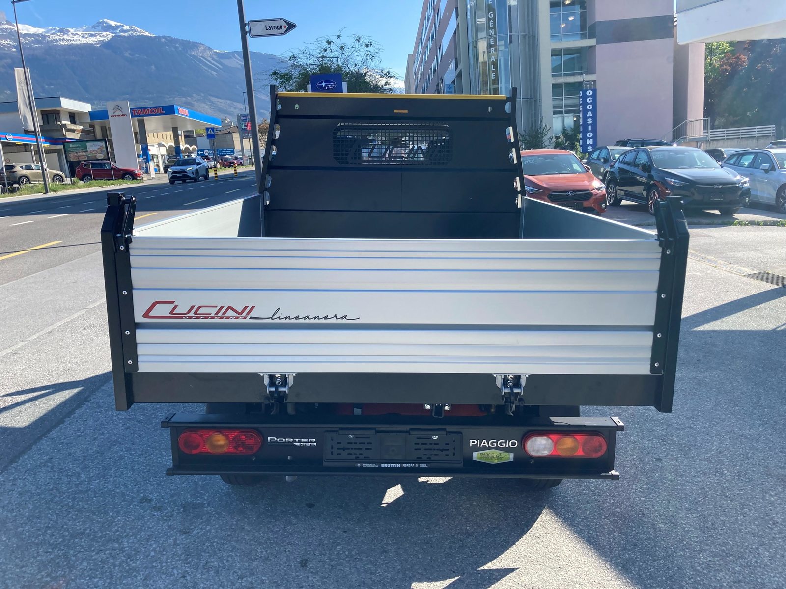 PIAGGIO Porter Kipper 1.5 CNG Pro Short Range, Erdgas (CNG) / Benzin, Neuwagen, Handschaltung - 6