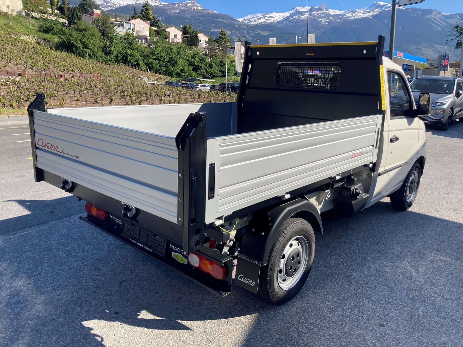 PIAGGIO Porter Kipper 1.5 CNG Pro Short Range, Erdgas (CNG) / Benzin, Neuwagen, Handschaltung - 7