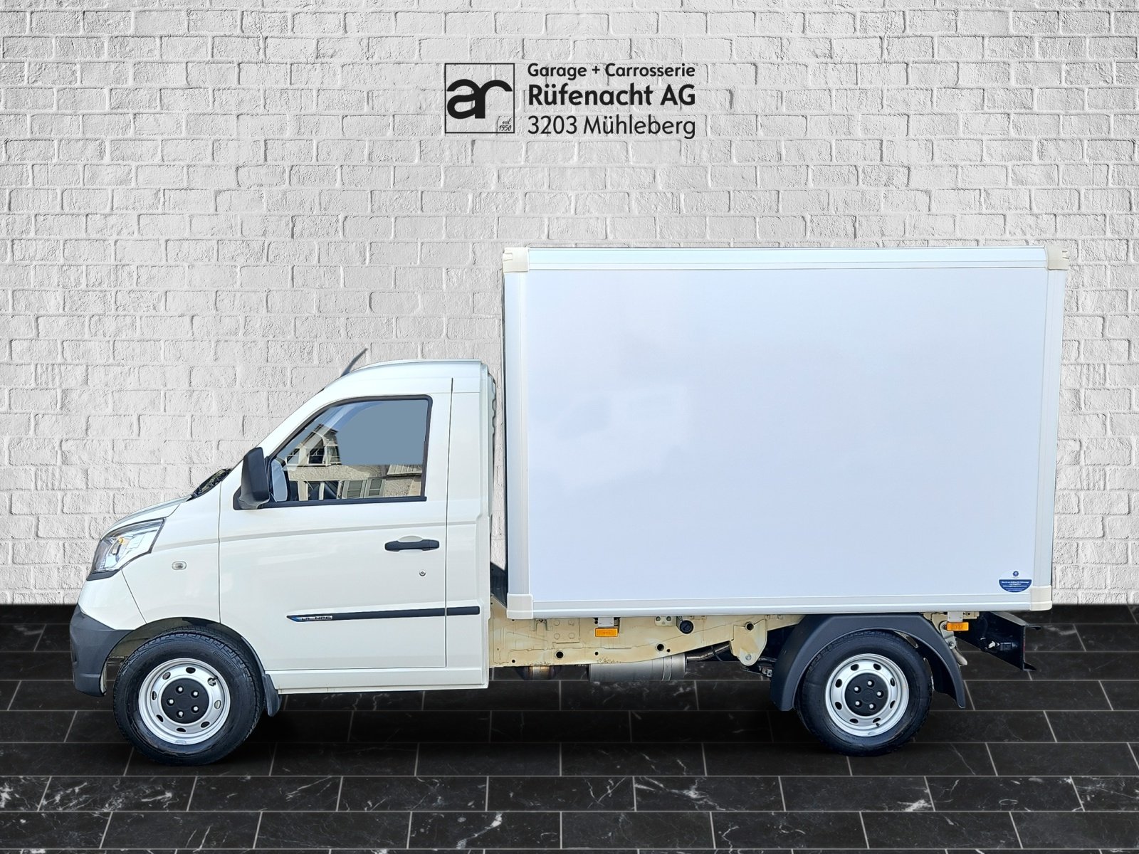 PIAGGIO Porter Kab.-Ch. Lang 1.5 CNG, Natural Gas (CNG) / Petrol, Second hand / Used, Manual - 5