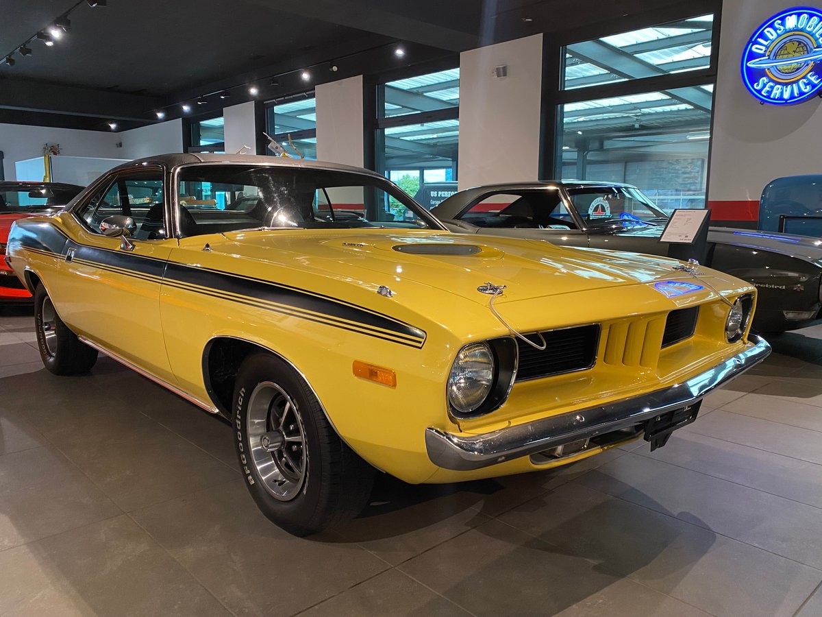 PLYMOUTH Barracuda 340