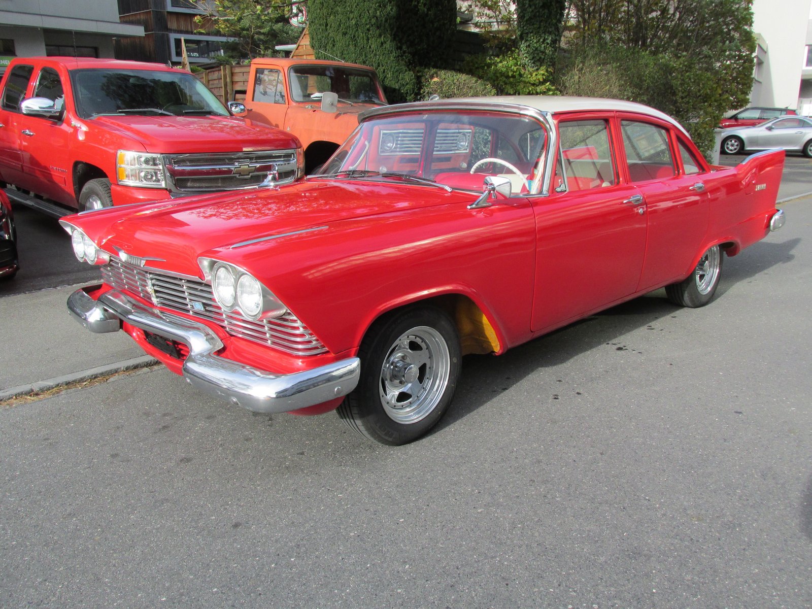 PLYMOUTH Savoy
