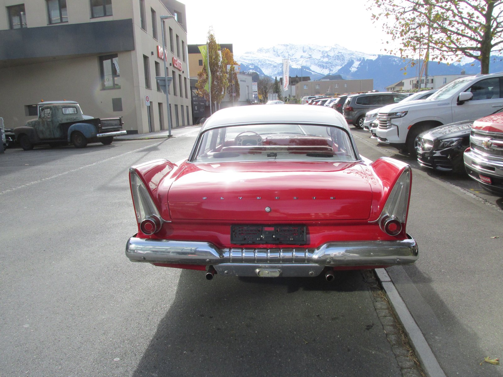 PLYMOUTH Savoy, Petrol, Classic, Automatic - 6
