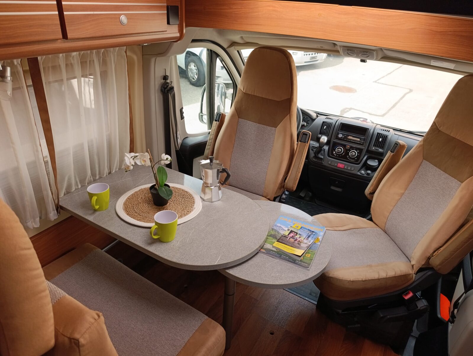 PÖSSL Campscout ***Die Königsklasse der Campervans***, Diesel, Occasion / Gebraucht, Automatik - 2