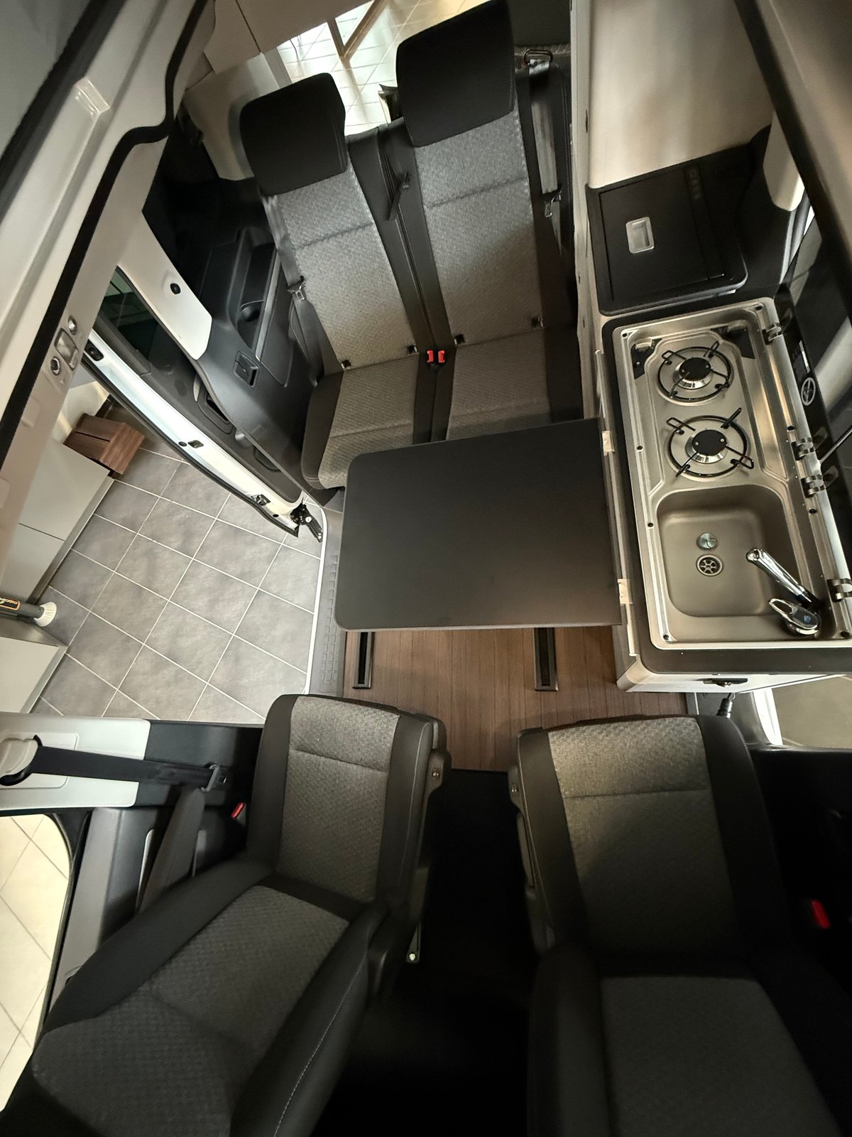 PÖSSL New Campster Automatique 177 PS (avec régulateur de, Diesel, Neuwagen, Automatik - 7