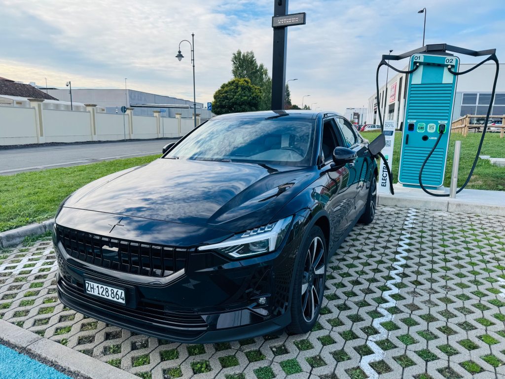 POLESTAR 2 Launch Edition LRDM, 476PS, AHK