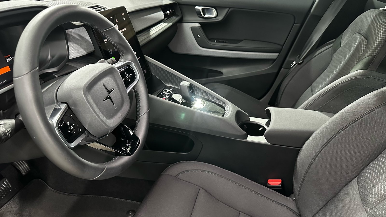 POLESTAR 2 Standard Range Single Motor, Électrique, Occasion / Utilisé, Automatique - 4