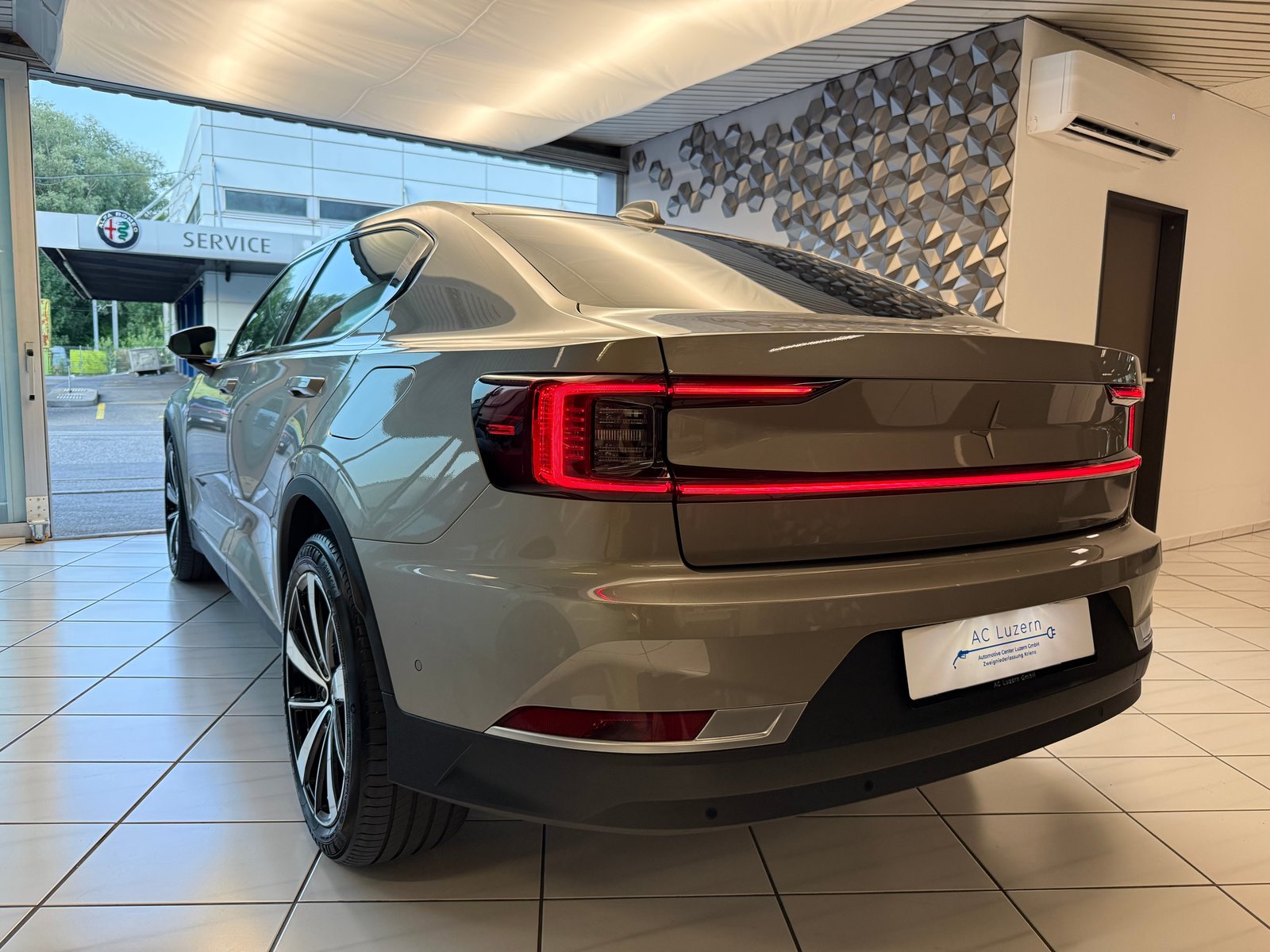 POLESTAR Polestar 2 Standard Range Single 69kWh MY23, Elektro, Occasion / Gebraucht, Automatik - 2