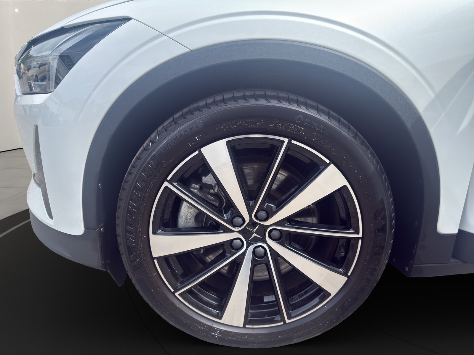 POLESTAR 2 Long Range Dual Motor, Électrique, Occasion / Utilisé, Automatique - 7