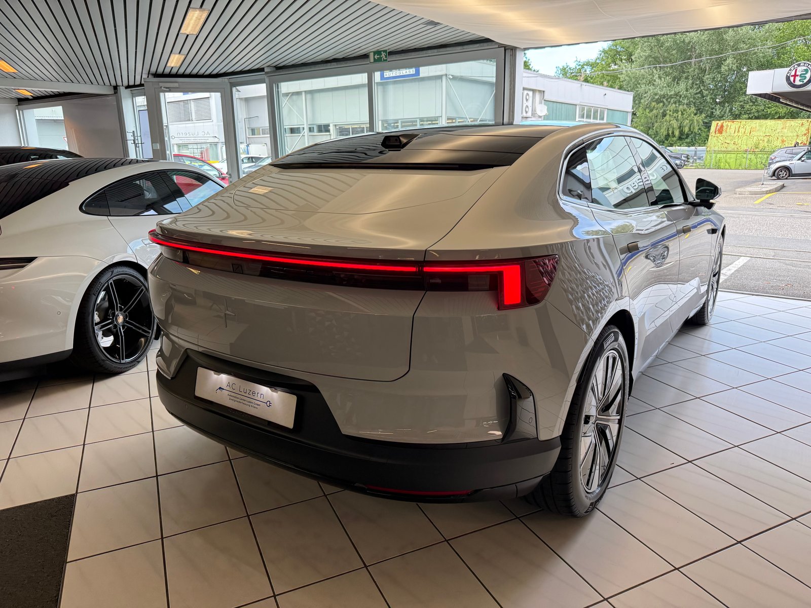POLESTAR Polestar 4 Long Range Single 100kWh Plus, Electric, Second hand / Used, Automatic - 3