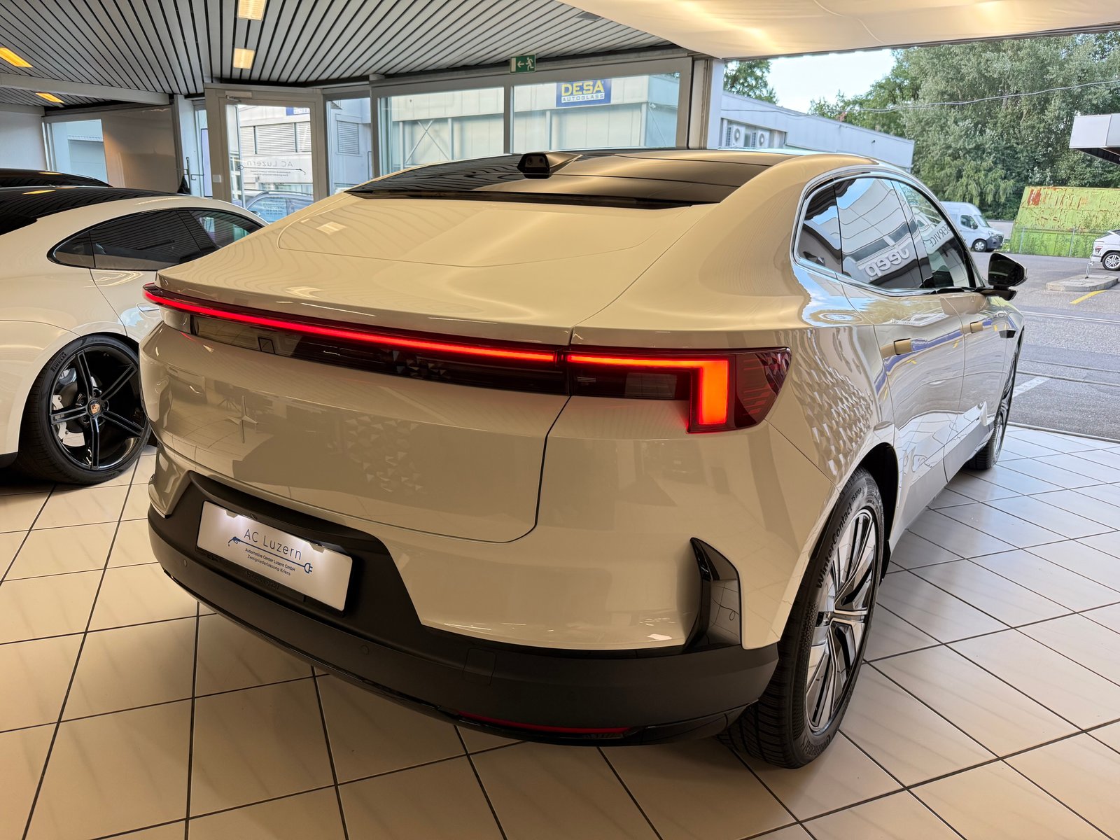 POLESTAR Polestar 4 Long Range Single 100kWh, Electric, Second hand / Used, Automatic - 5