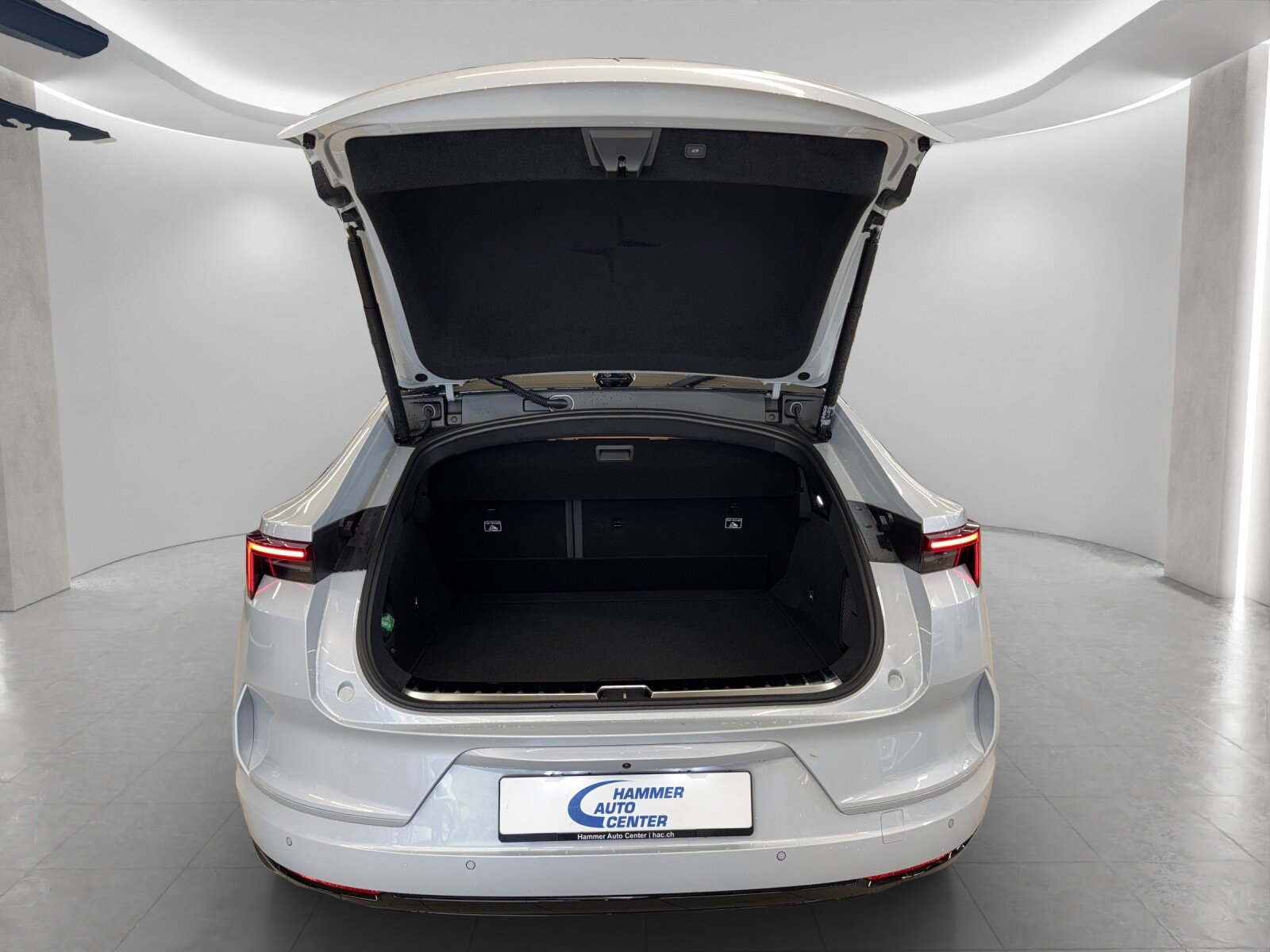 POLESTAR 4 Long Range Dual Motor Prime, Electric, New car, Automatic - 5