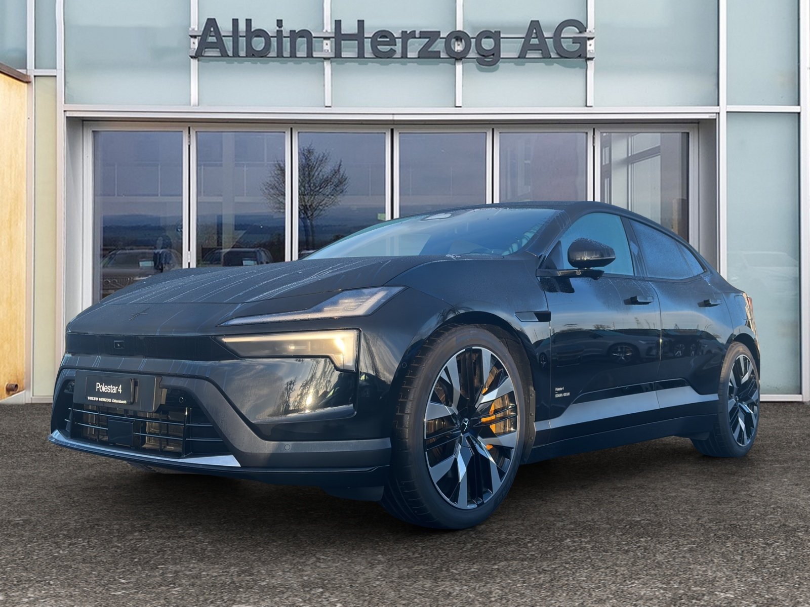 POLESTAR 4 Long Range Dual Motor Performance