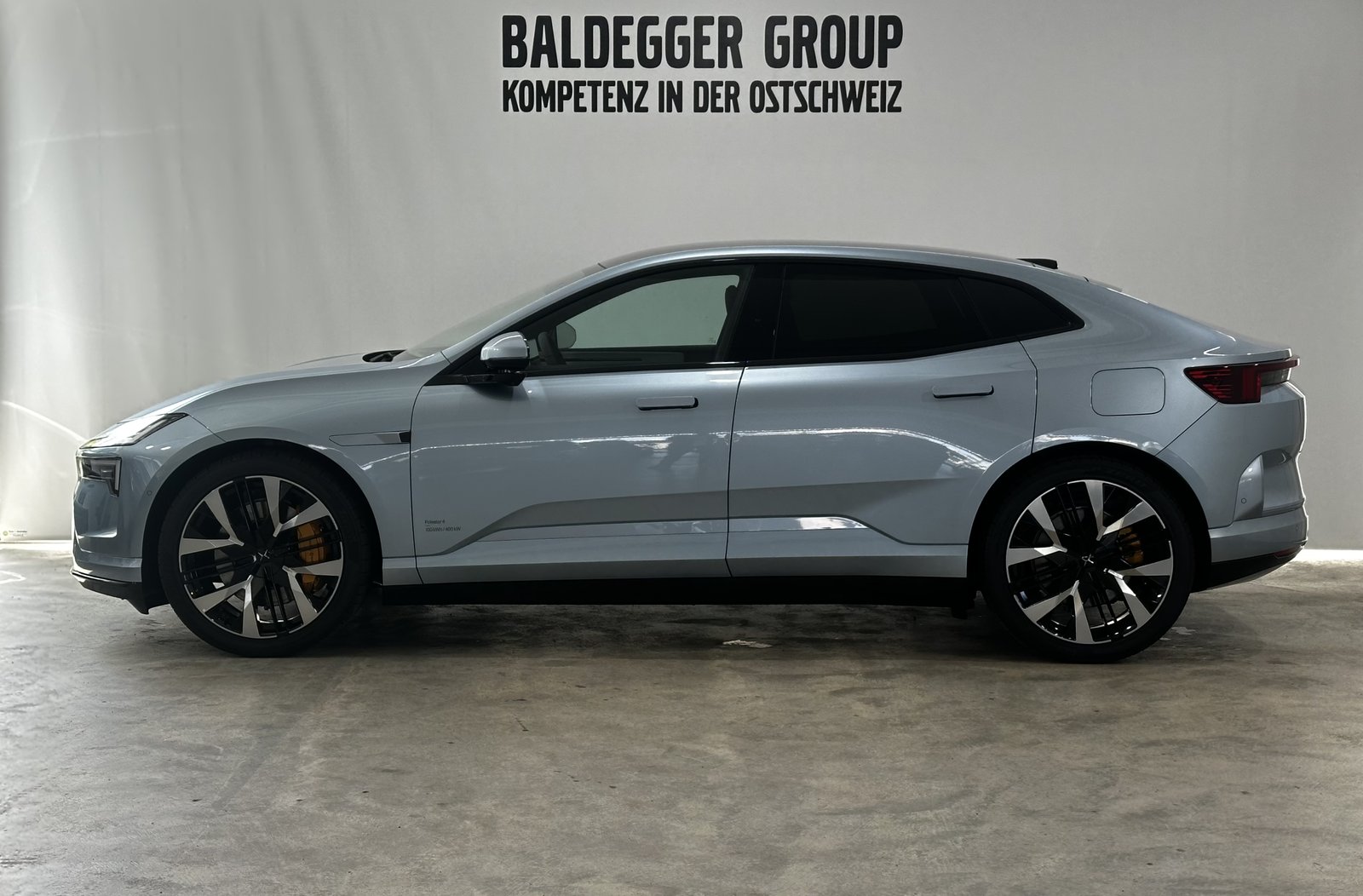 POLESTAR 4 Long Range Dual Motor, Elektro, Occasion / Gebraucht, Automatik - 2