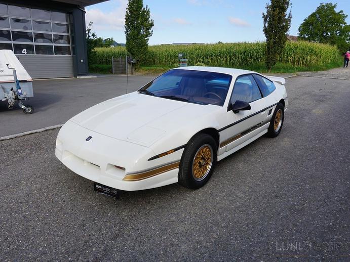 PONTIAC Fiero GT, Essence, Voiture de collection, Manuelle