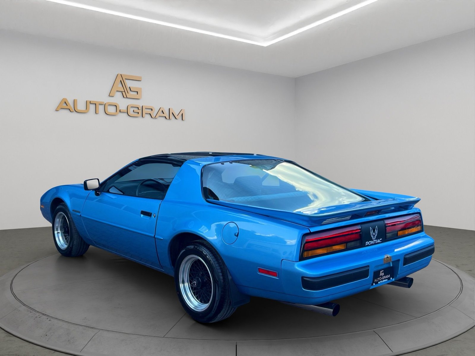 PONTIAC Firebird 5.0 V8, Petrol, Second hand / Used, Automatic - 3
