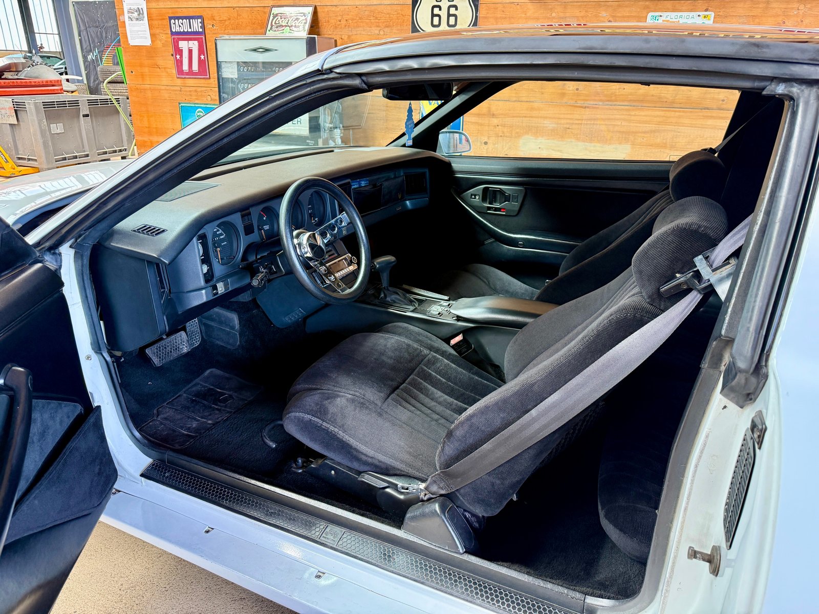 PONTIAC Firebird 5.0 TBI V8 Trans Am, Benzin, Occasion / Gebraucht, Automatik - 5