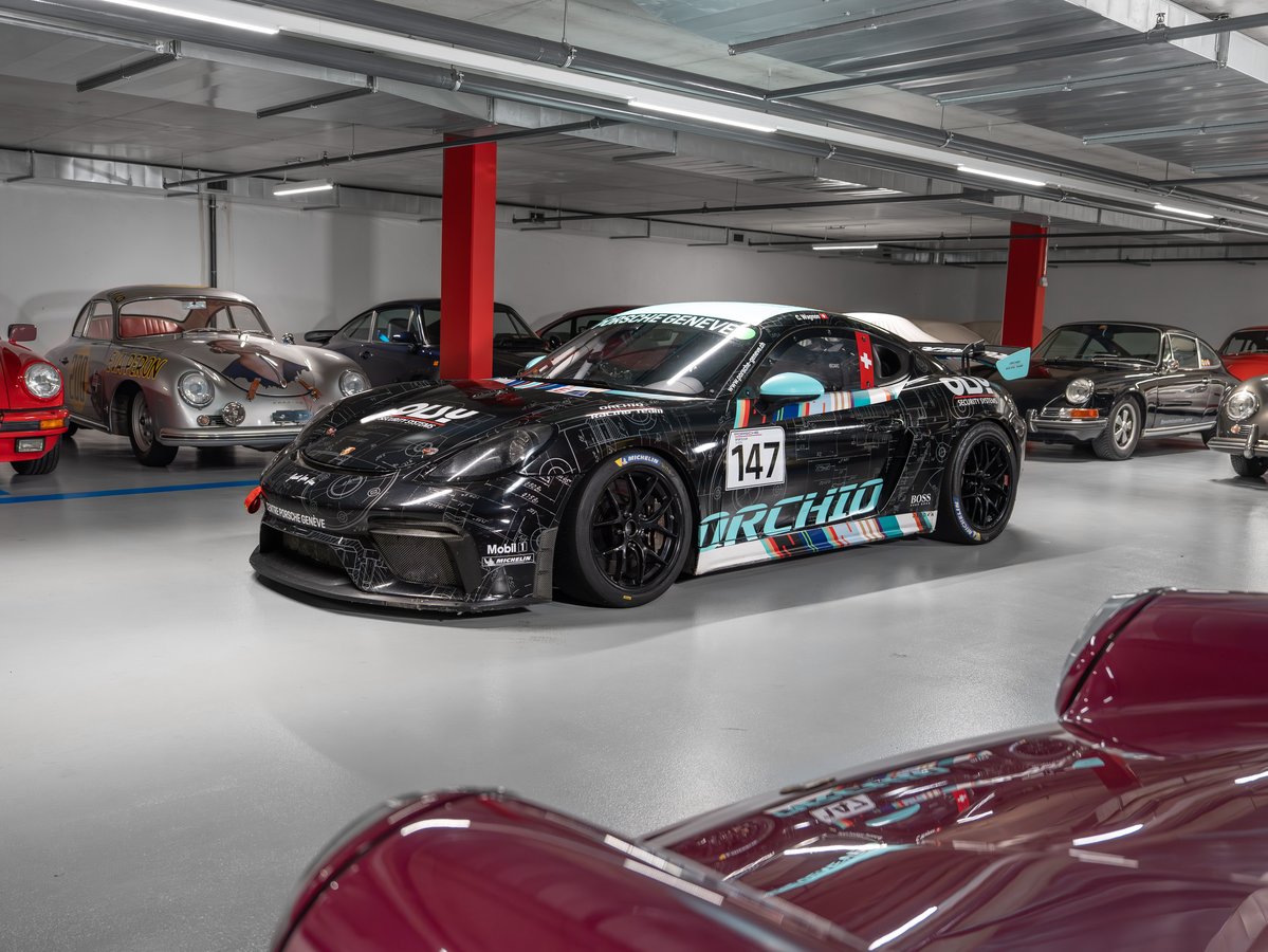 PORSCHE 718 GT4 Club Sport Manthey Racing MR