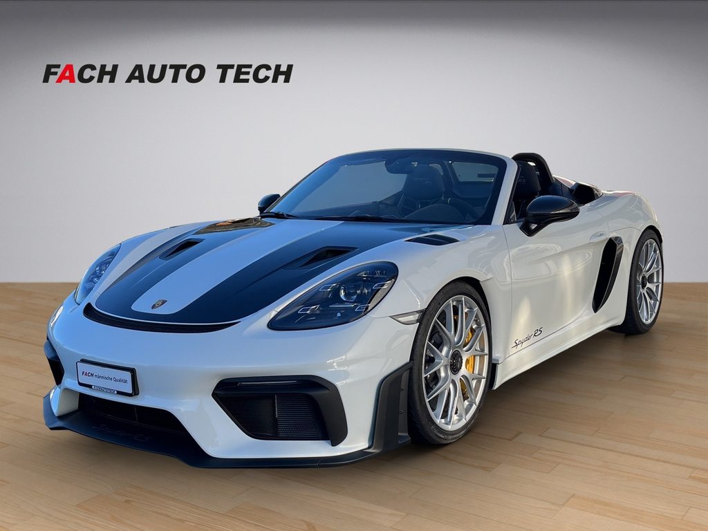 PORSCHE 718 Spyder RS