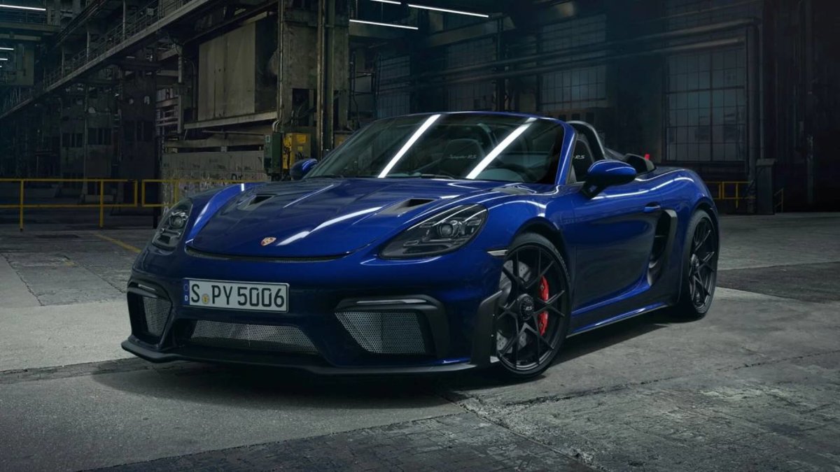 PORSCHE 718 Spyder RS