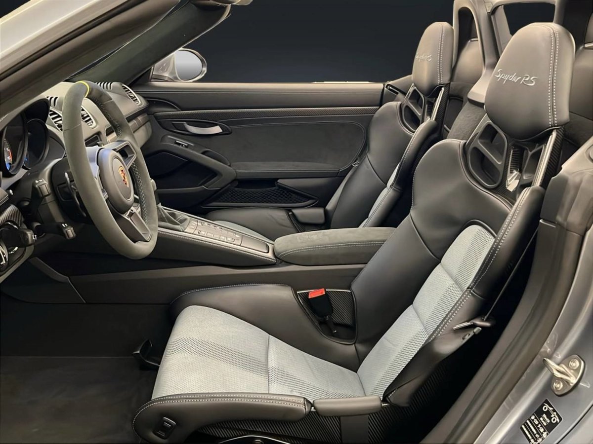 PORSCHE 718 Spyder RS, Petrol, Second hand / Used, Automatic - 5
